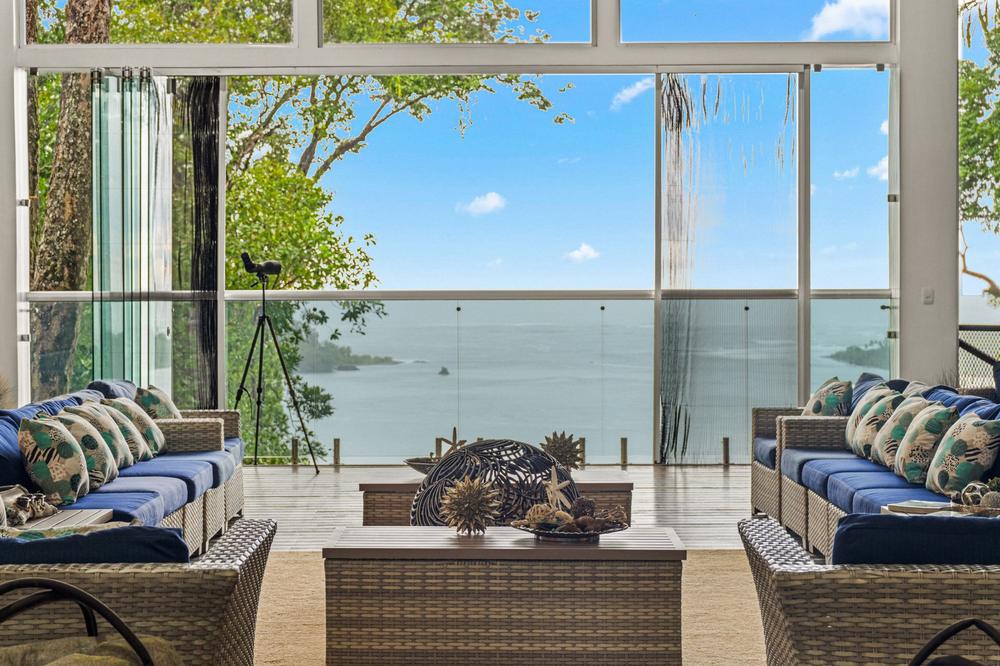 Ocean-view lounge deck, El Genio Estate